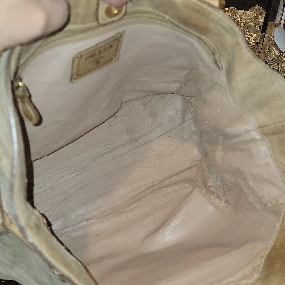 Authentic Prada leather bag - Picture 9 of 11